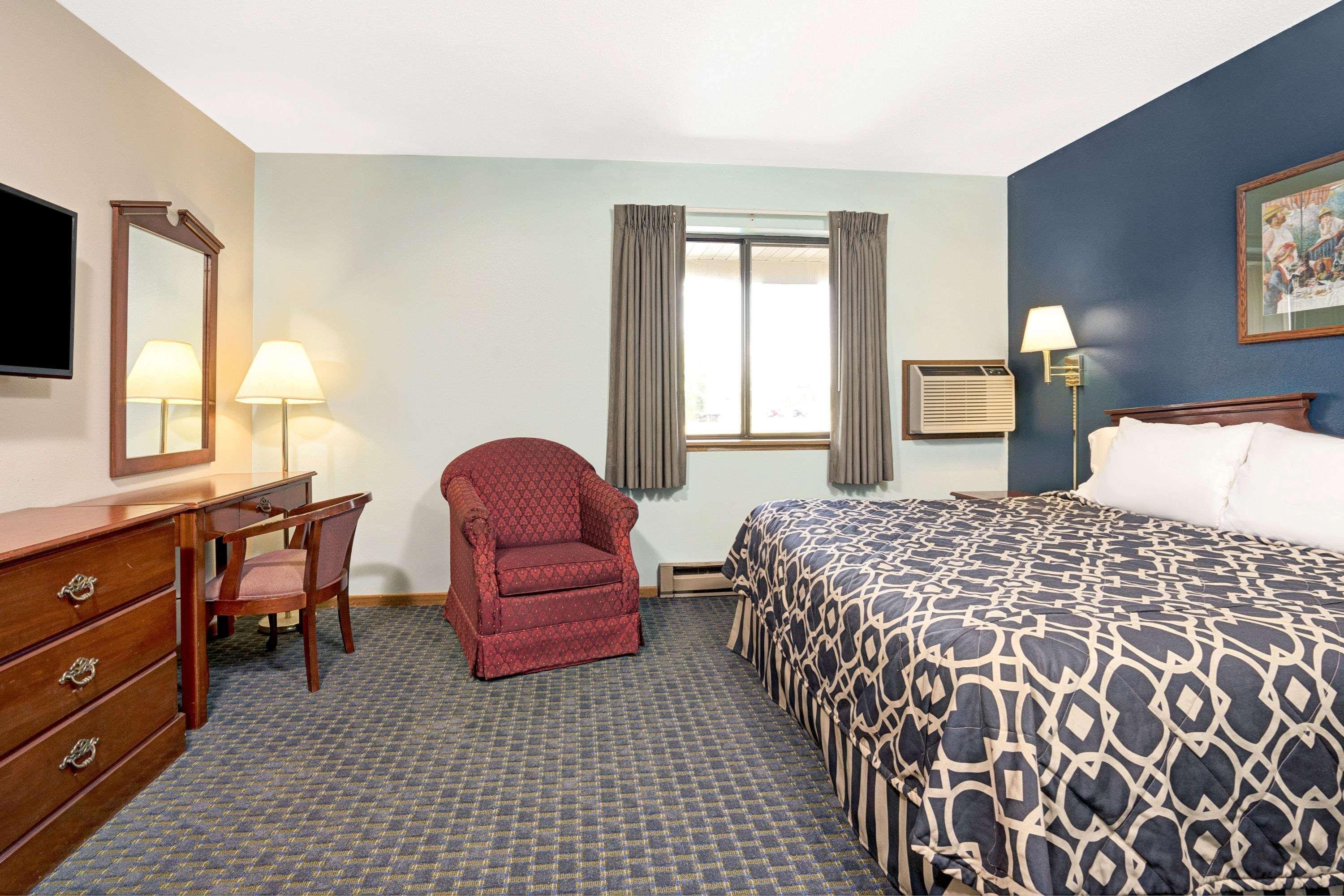 Super 8 By Wyndham Hudson Hotell Eksteriør bilde