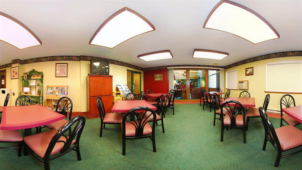 Super 8 By Wyndham Hudson Hotell Eksteriør bilde